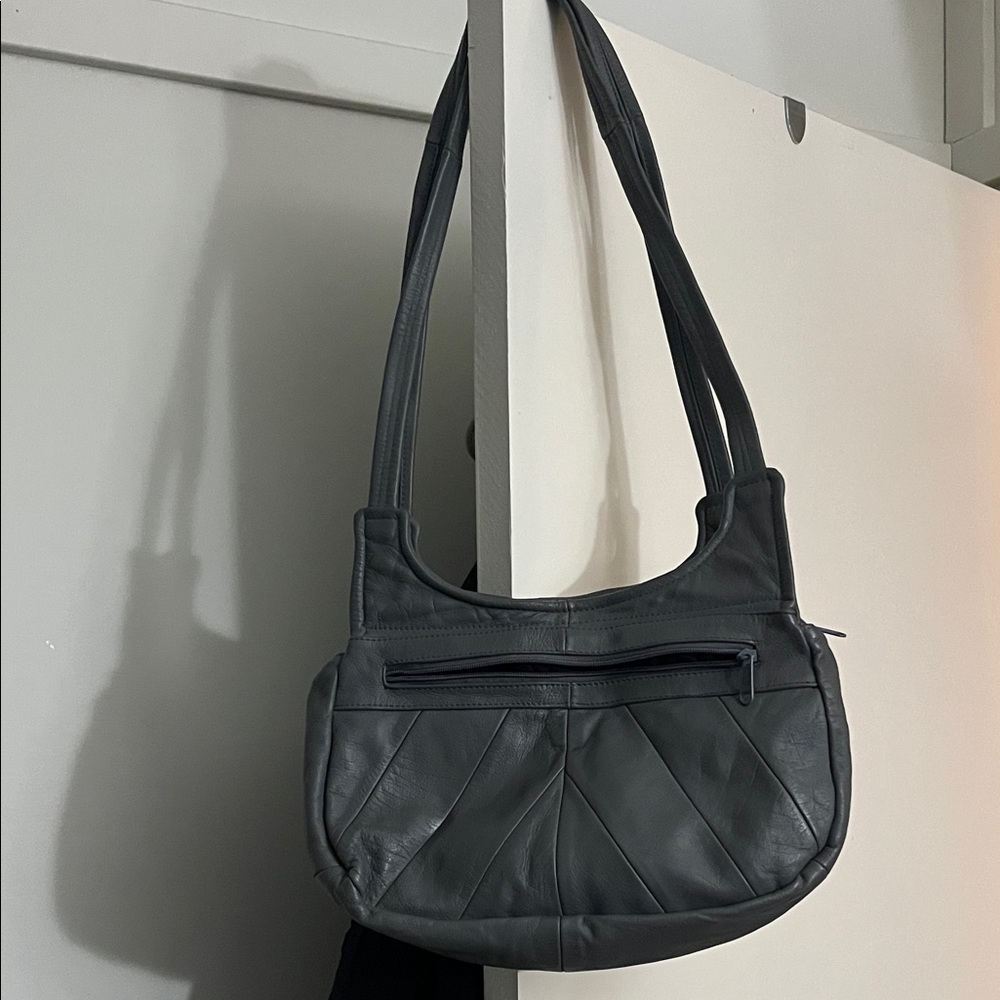Gray 💯 % Leather Shoulder Bag